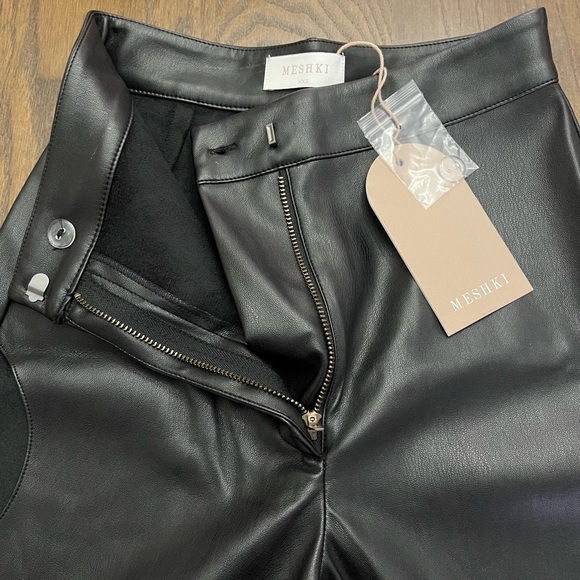 Meshki Alexa cut out side faux leather high waisted pant color black size xxs - Picture 8 of 12
